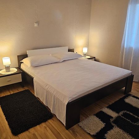 Apartments Lumi Rogoznica  Εξωτερικό φωτογραφία