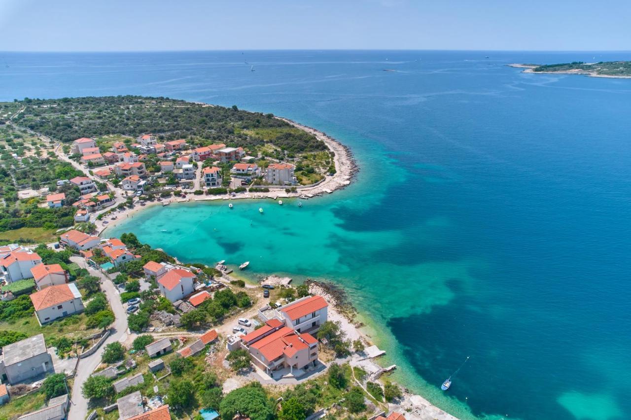 Apartments Lumi Rogoznica  Εξωτερικό φωτογραφία